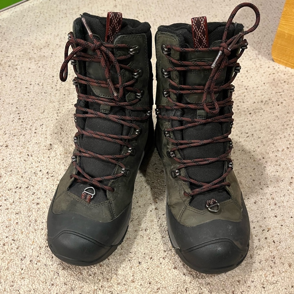 Keen revel IV high polar insulated boot 9.5